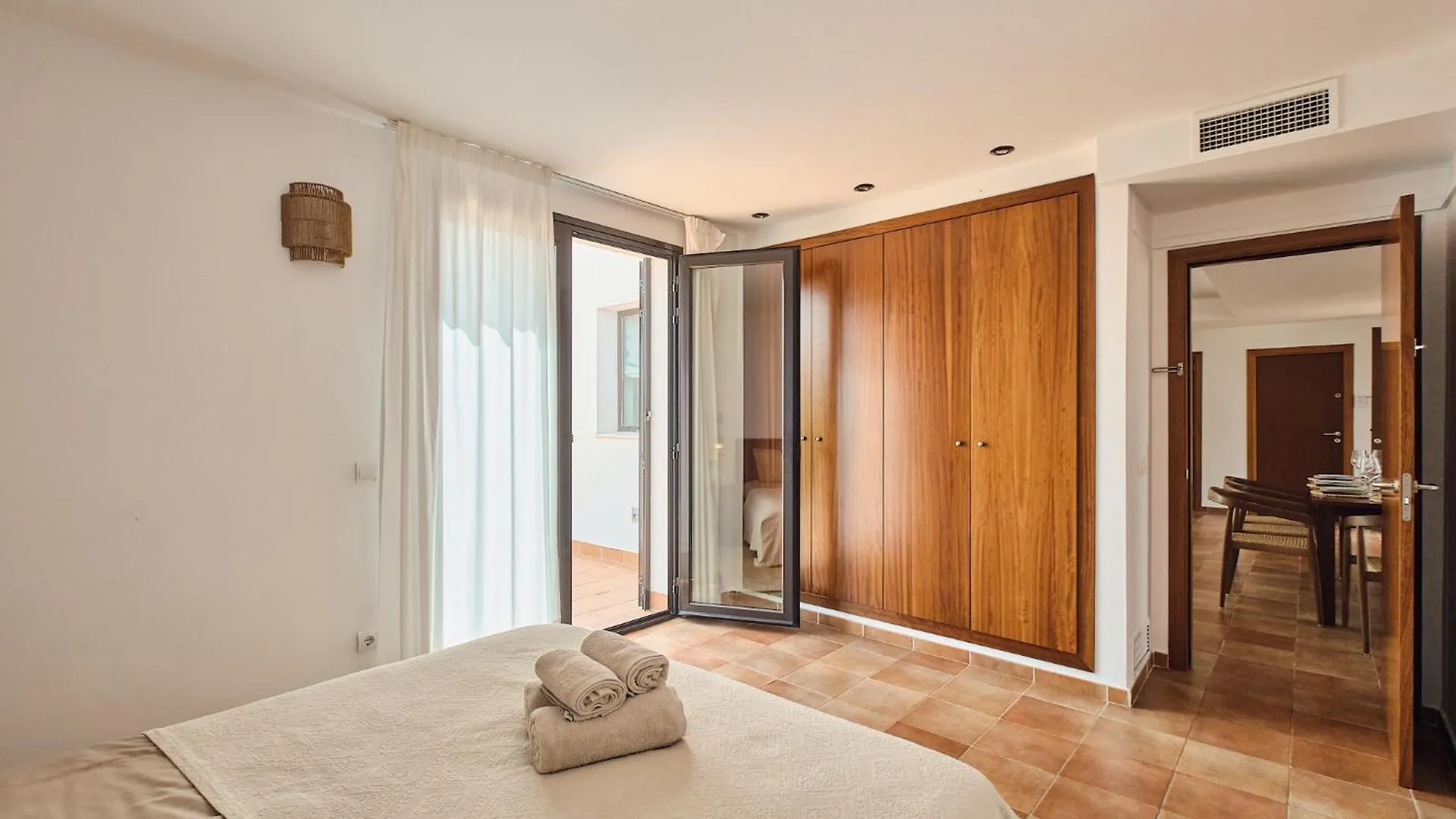 Luxe Villa Met Privezwembad - Sant Antoni View - Villa Oasis San Antonio