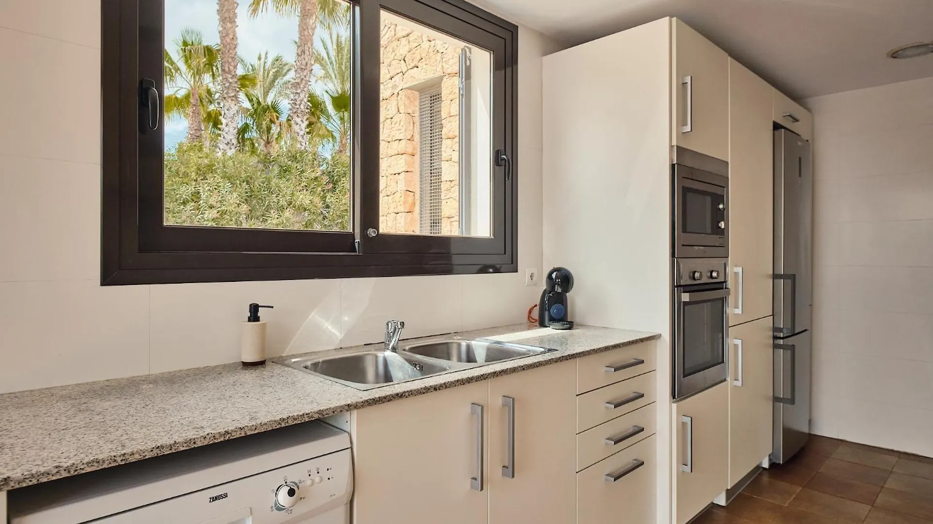 Luxe Villa Met Privezwembad - Sant Antoni View - Villa Oasis San Antonio  San Antonio (Ibiza)