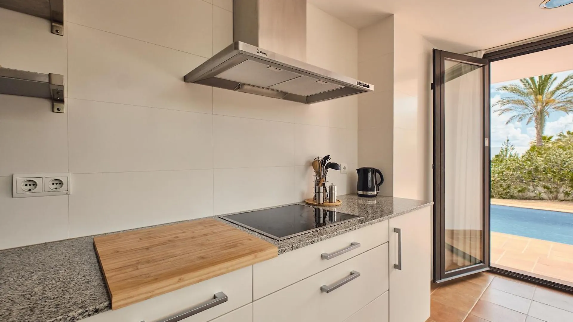 Luxe Villa Met Privezwembad - Sant Antoni View - Villa Oasis San Antonio